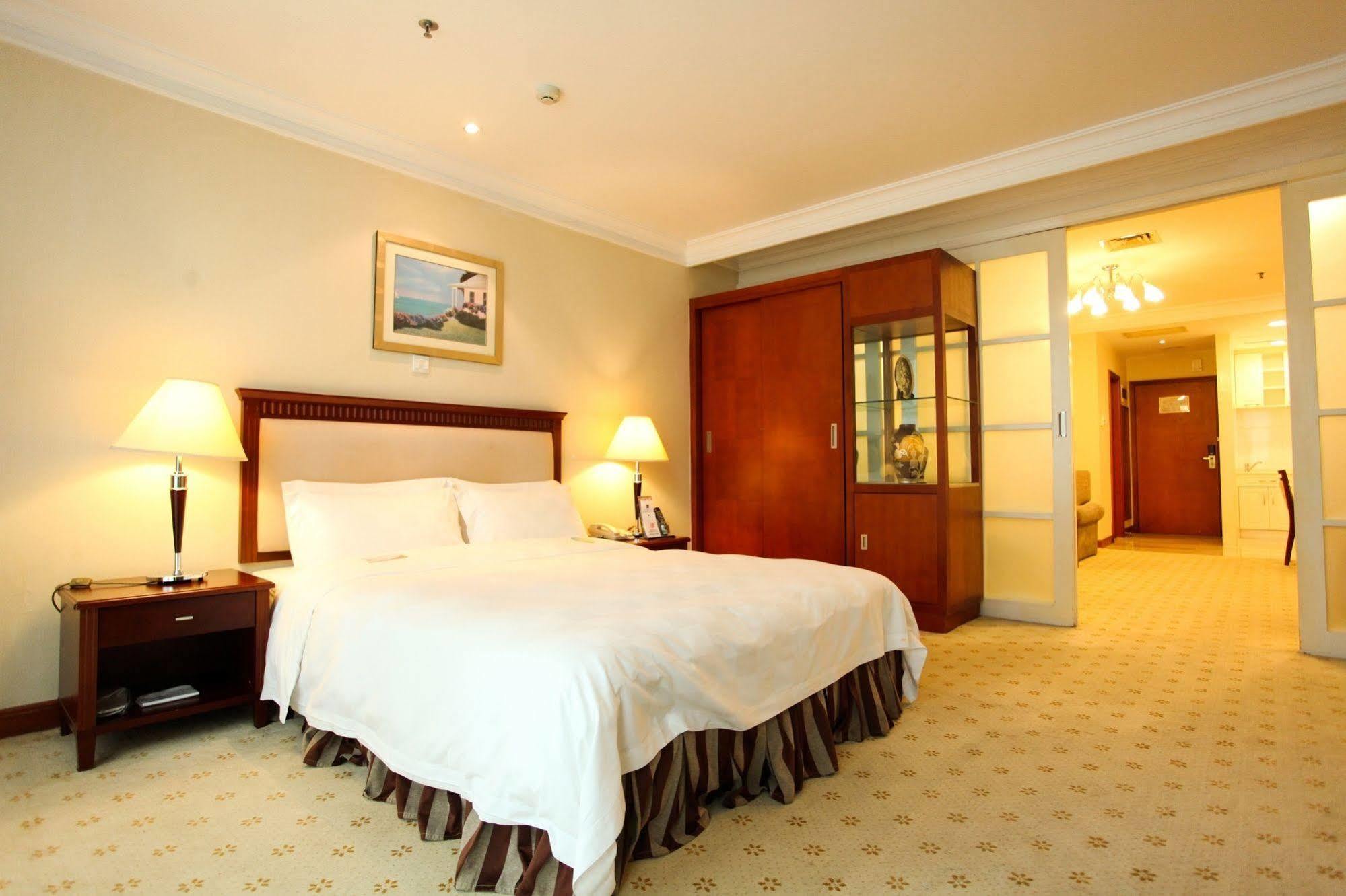 Shenzhen Dongmen Metropark Suites Hotel מראה חיצוני תמונה